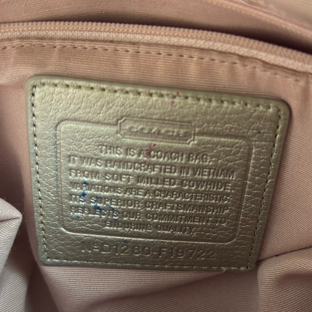 Coach metallic champagne silver pebbled leather chain duffle convertible handbag - Picture 9 of 13